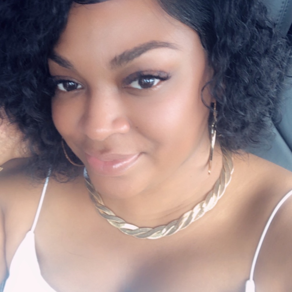 Meet your Posher, Carmen